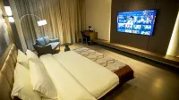 Taiyuan Hongfeng Business Hotel (Qianfeng South Road Peace Park Branch)