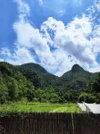 Pujiang Yishanmen Homestay - balcone