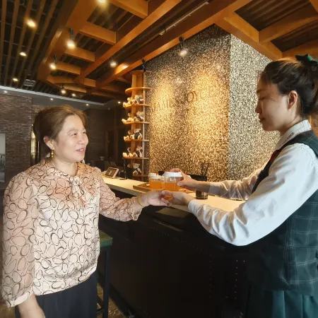 James Joyce Coffetel(Nanchong Xihua NormaUniversity Meteorological Park ) Отели в г. Наньчун