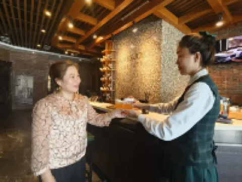 James Joyce Coffetel(Nanchong Xihua NormaUniversity Meteorological Park )