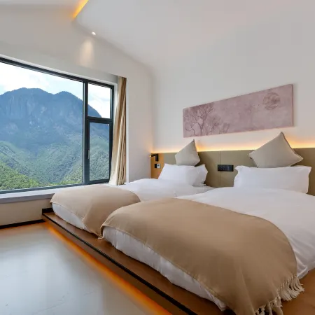Lugu Lake Scenic Area Chunhe Jingming Lakeview Vacation Boutique Stay