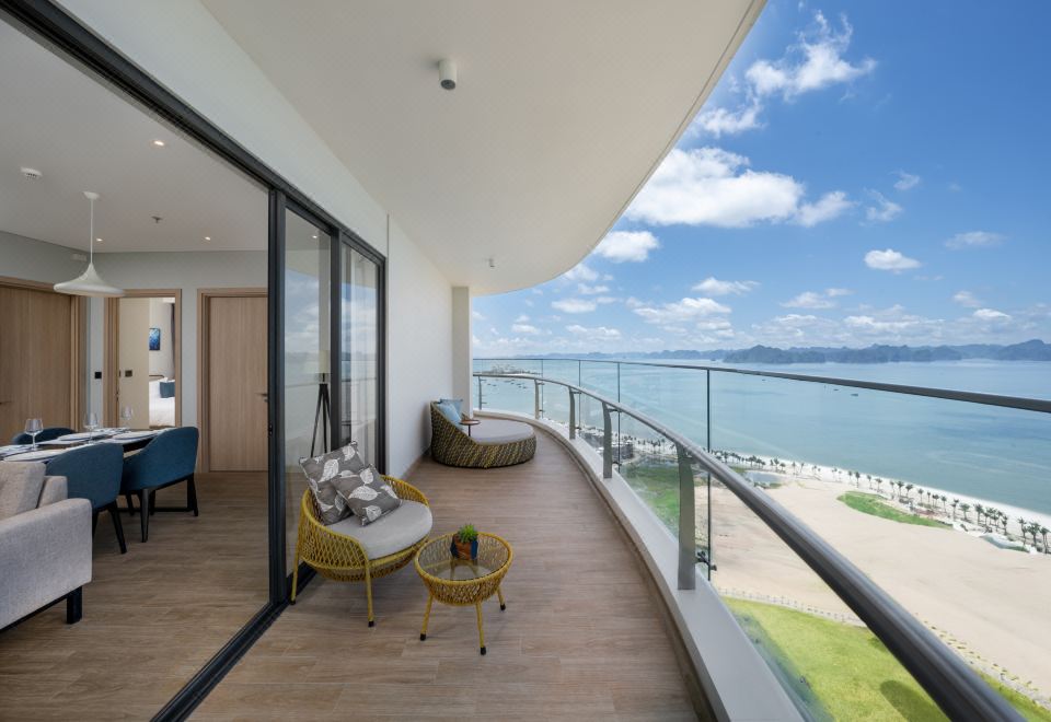 2. 시타딘 마리나 ..