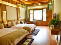 Weixi Yueting Yushe Hotels in Weixi Lisu Autonomous County