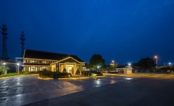 Villa Rhyme Taihu Lake Fishing Pool BBQ Manor Villa (Dongshan Grandma Bridge Branch)