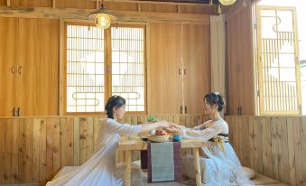 Xiwu Bannuan Time Homestay