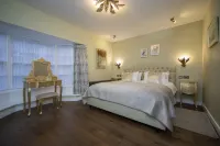 The Cherry Tree - Homestays