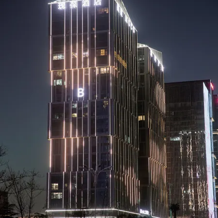 Rosewood Hotel (Zhoukou Yulin Smart Center Vocational and Technical College)