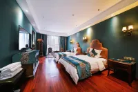 Wolf's Home Hotel Vacation (Silk Road Light Tourism Town Railway Station)