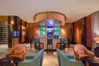 Hotel Ciputra Semarang - bar