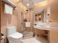 Vienna Hotel (Liuyang River Bridge Pedestrian Street) - 3-نجوم