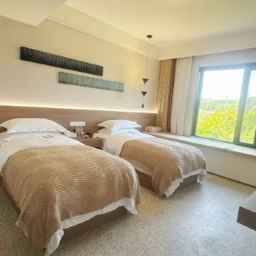 Floral Hotel · Bengbu Sanzhi Xiaolu Hotel