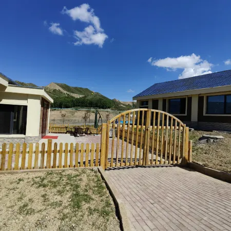 Wusu Mountain View, Mountai View conqueror Dushanzi Post Station (Duku Highway Store)