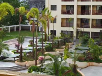 蒙納度假酒店(西雙版納景洪告莊星光夜市店) 鄰近告莊西雙景-(大門)3號門的酒店