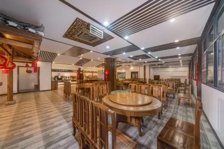 Xiangruige Boutique Hotel Отели рядом с достопримечательностью «Zhangjiajie Zixia Temple»