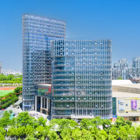 Xuancheng Fenglai Hotel (Wanling Lake Scenic Area Wanda Plaza)