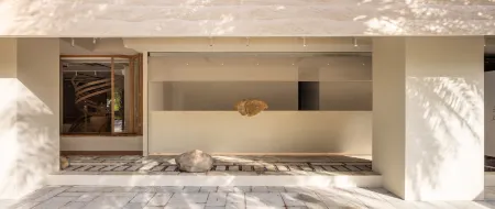 Lingshui ClearWaterBay QUEVO Hotel