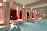 La Reserve Paris Hotel and Spa