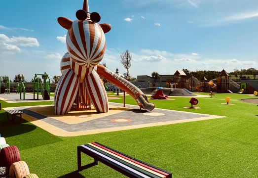 QING Hotel 수영장