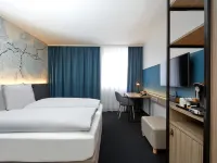 H4 Hotel Leipzig Hotels near Plaußig-Portitz