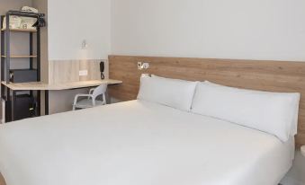 3. B&B HOTE..