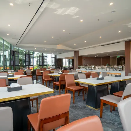 ManGe Hotel Отели в г. Чусион