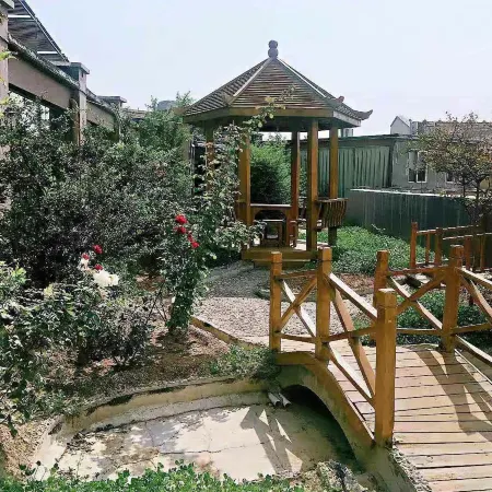 Moshang Yaju Lihua Hotel (Linzhou Bus Station Longhu Water System Park Branch)