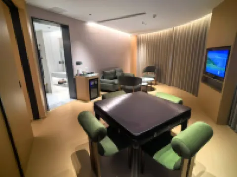 Caiyang Hotel