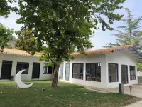 鹿山居（楊樹溝風景區店） 鄰近皮定均旅烈士墓的酒店