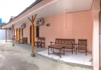 Wahyu Putri House Yogyakarta Hotels in Kraton