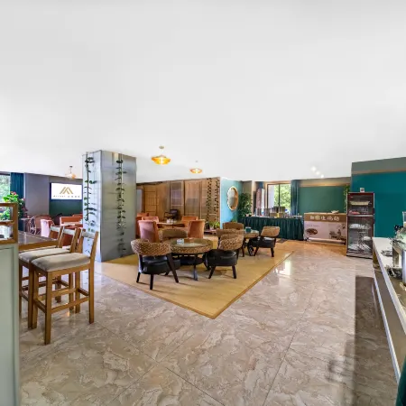 Homeinn · Aifeel Hotel (Haining Intime City Haichang Road Subway Station)