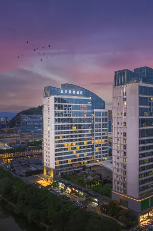 Jade Crystal Hotel (Jiaojiang Ocean World Store) Отели рядом с достопримечательностью «349 Submarine Tourist Base»