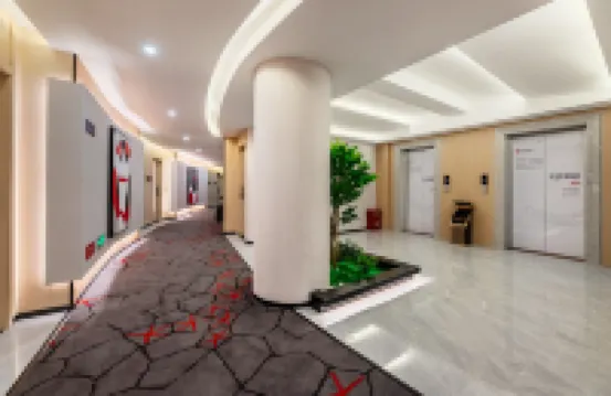 Junyi Hotel (Wuhua Gucheng Hospital)