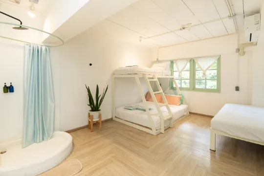 ห้องเพื่อนหรือครอบครัว (สูงสุด 4)