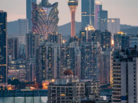 Center・楓雨高空雲端・Macau View雅邸（珠海横琴港） 励駿龐都広場周辺のホテル