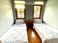 SF Homey Yokohama Hotels in Sukaresmi