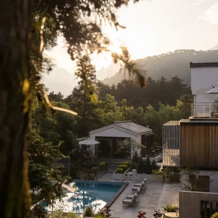 Jiuhua Mountain Yunjian B&B