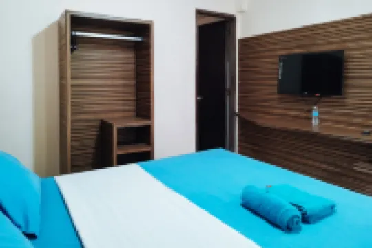 RedDoorz @ Sir G Hotel D'Mall Boracay