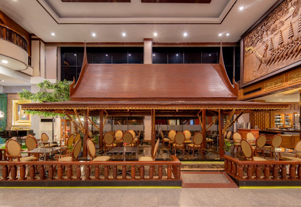 Alexander Hotel Bangkok