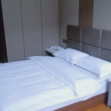 Jiaocheng Red Banner Hotel