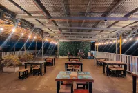 Jeanine's Travellers Inn by RedDoorz Hotels in Morong