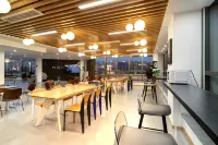 Kepler Planet Youth Hostel