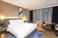 Lavande Hotel (Xuchang Pangdonglai Times Square Caowei Ancient City Store)