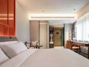 GASTON Blueberry Hotel