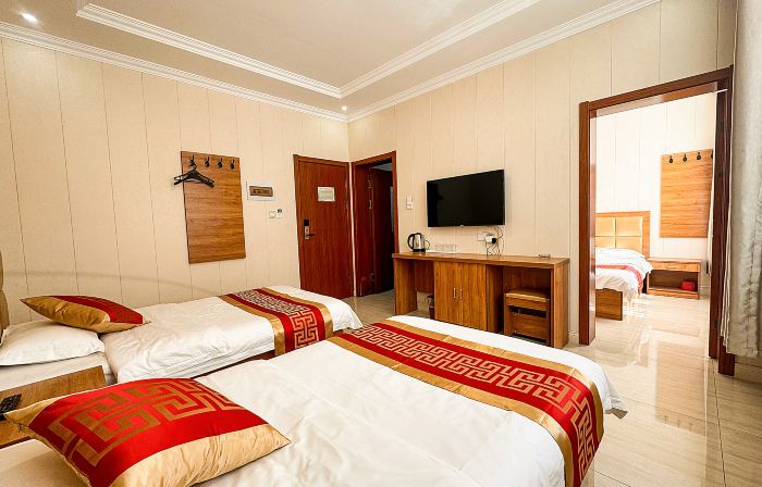 Four Seasons Hotel Duolun