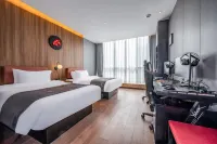 YUNIK Esports Hotel (Lvliang Century Square Branch) Hotel dekat Feng Mountain Temple