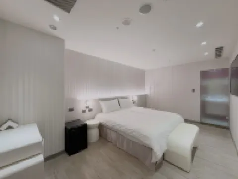 At Home Hotel Nanshi Hotels near Ningxia Night Market