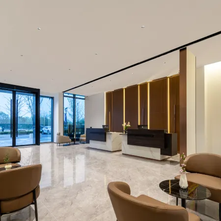 Yifeng  Hotel