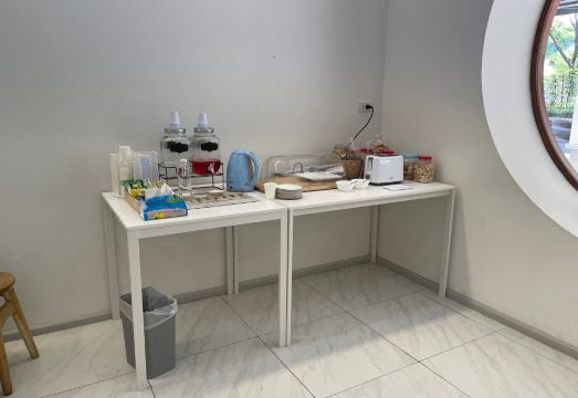 5. 스퀴럴 하우스..