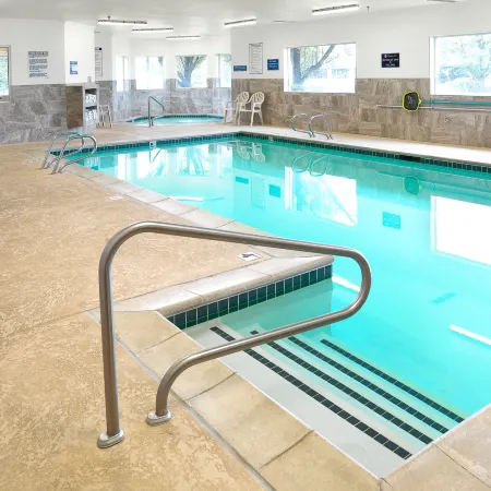 Crystal Inn Hotel & Suites - Midvalley