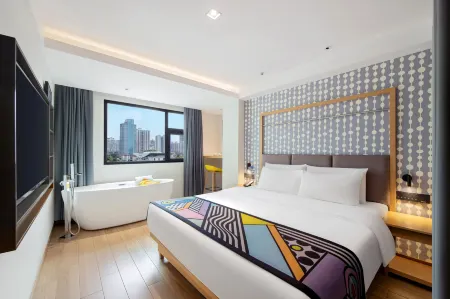 CityNote Hotel (Zhonghua Beijing Road Pedestrian Street，Nongjiangsuo subway station, Guangzhou) Отели рядом с достопримечательностью «The First Peak of Tiannan»